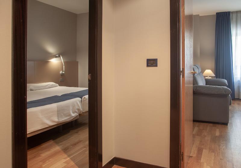 Aparthotel Campus โอเบียโด ภายนอก รูปภาพ